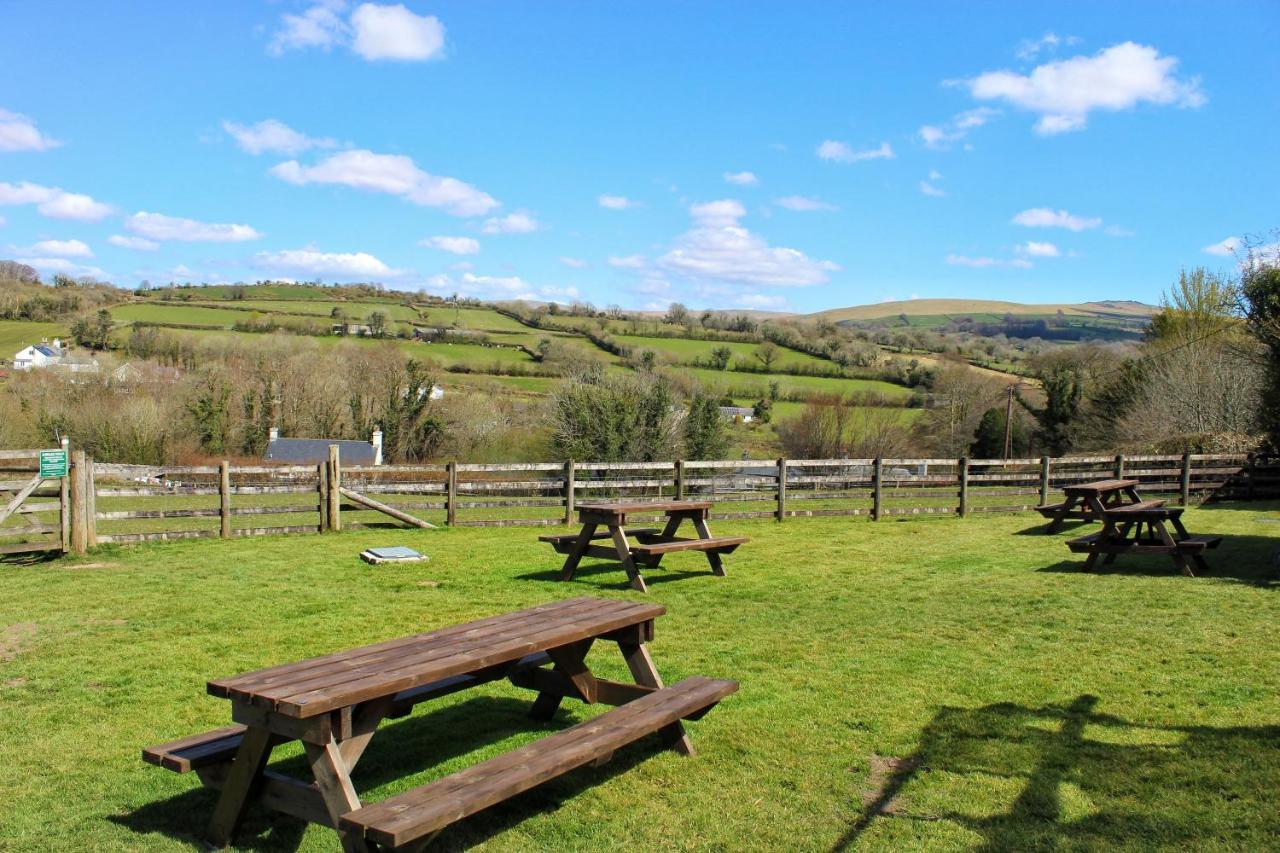 The Mary Tavy Inn Marytavy Extérieur photo