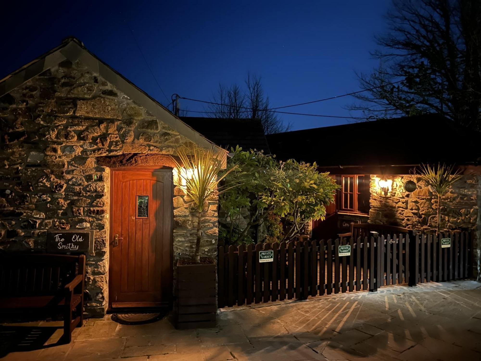 The Mary Tavy Inn Marytavy Extérieur photo